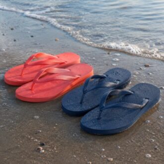Wholesale flip flops with rubber soles and custom printed designs